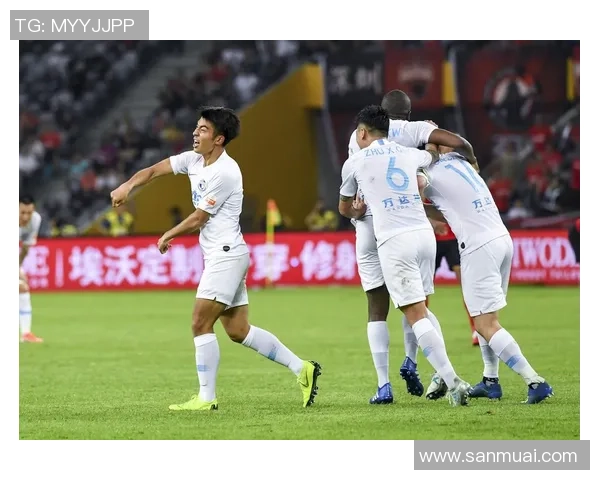 大连一方与深圳佳兆业黑白对决精彩回顾与战术分析 大连一方与深圳佳兆业黑白对决精彩回顾与战术分析